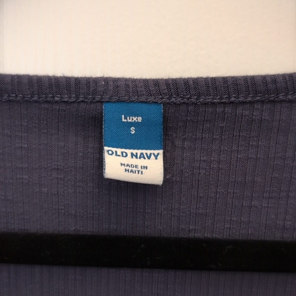 Old Navy Small Navy Luxe Slub-Knit T-Shirt - Picture 3 of 7
